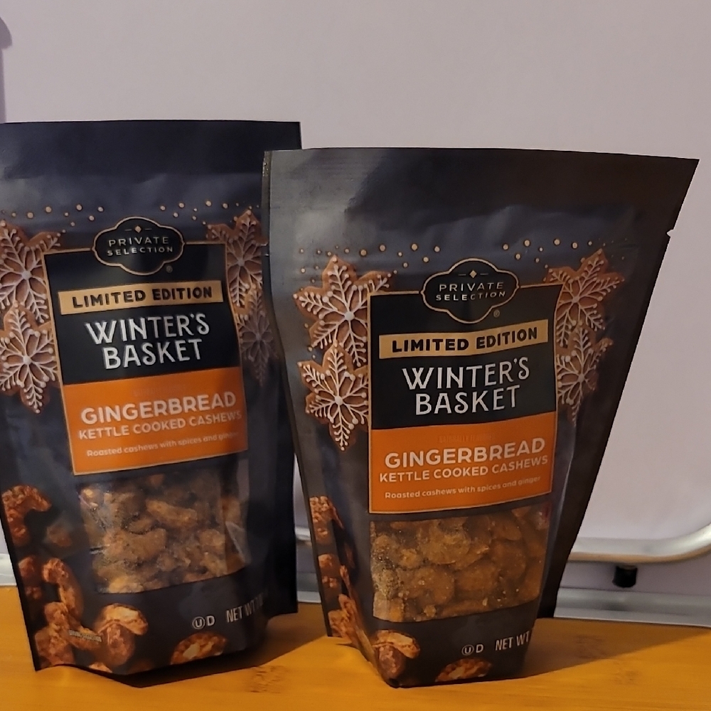 2ct Winter's Basket Gingerbread Kettle Cooked Cashews